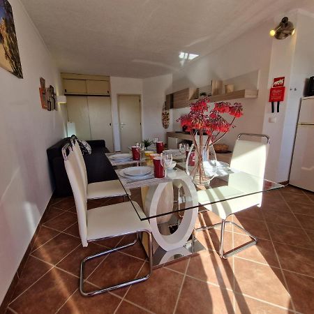 Pleasant T1 With Open View In A Calm Area Leilighet Alvor Eksteriør bilde