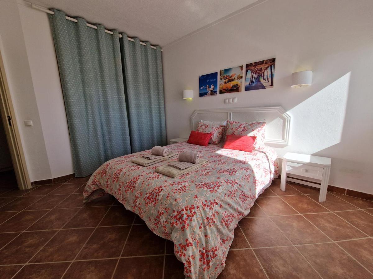 Pleasant T1 With Open View In A Calm Area Leilighet Alvor Eksteriør bilde